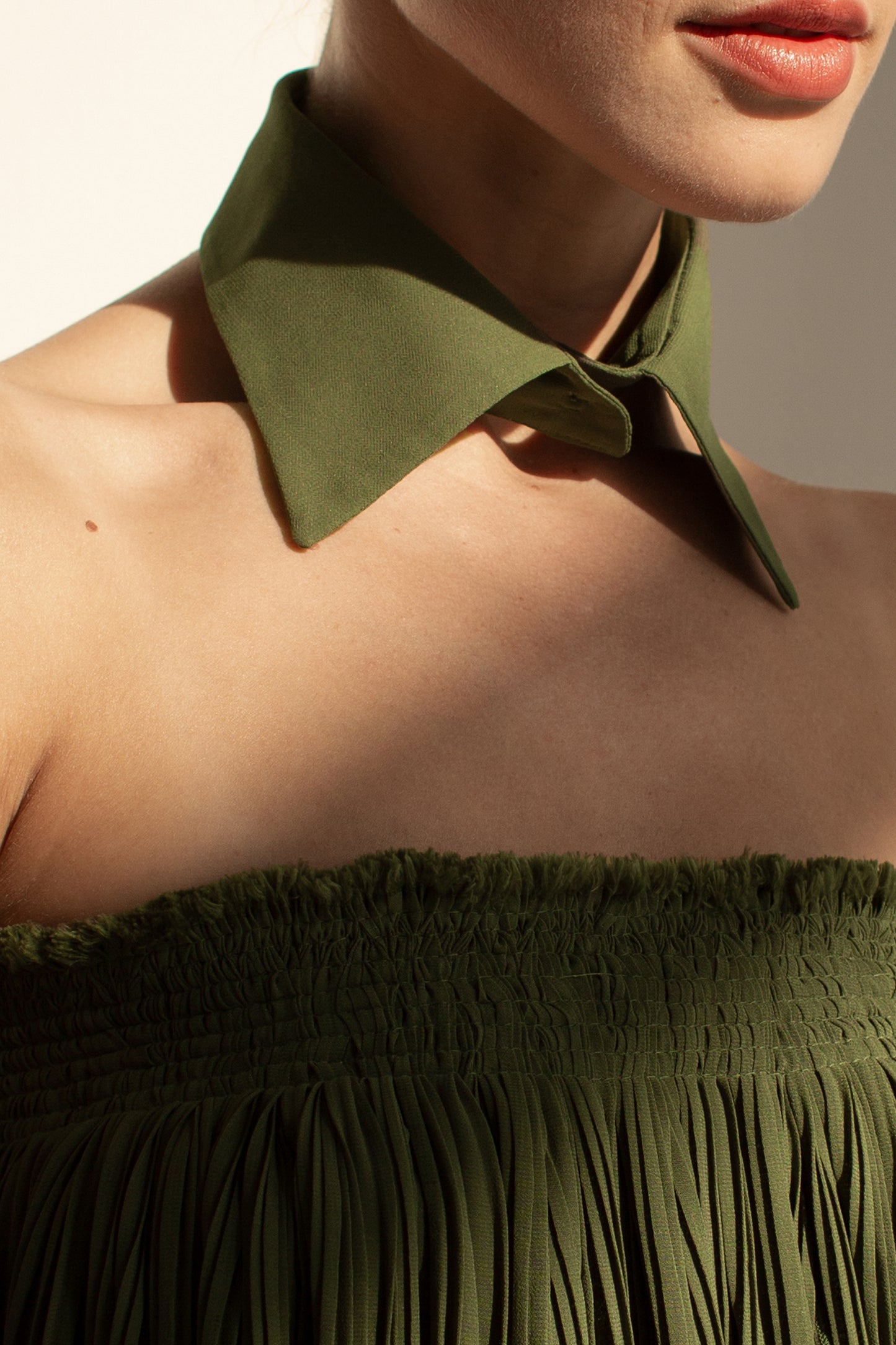 Chiffon collar