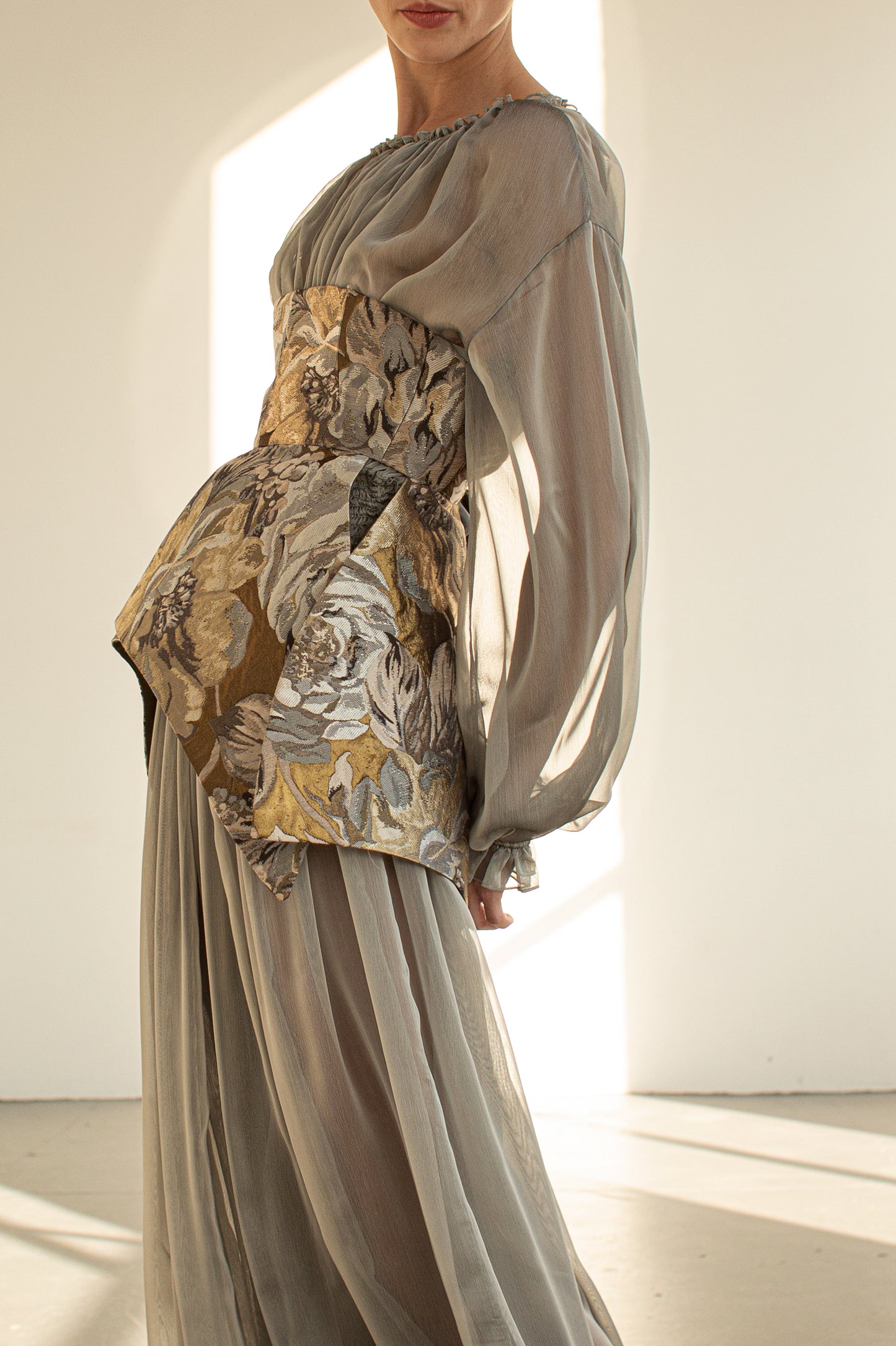 Asymmetric jacquard basque