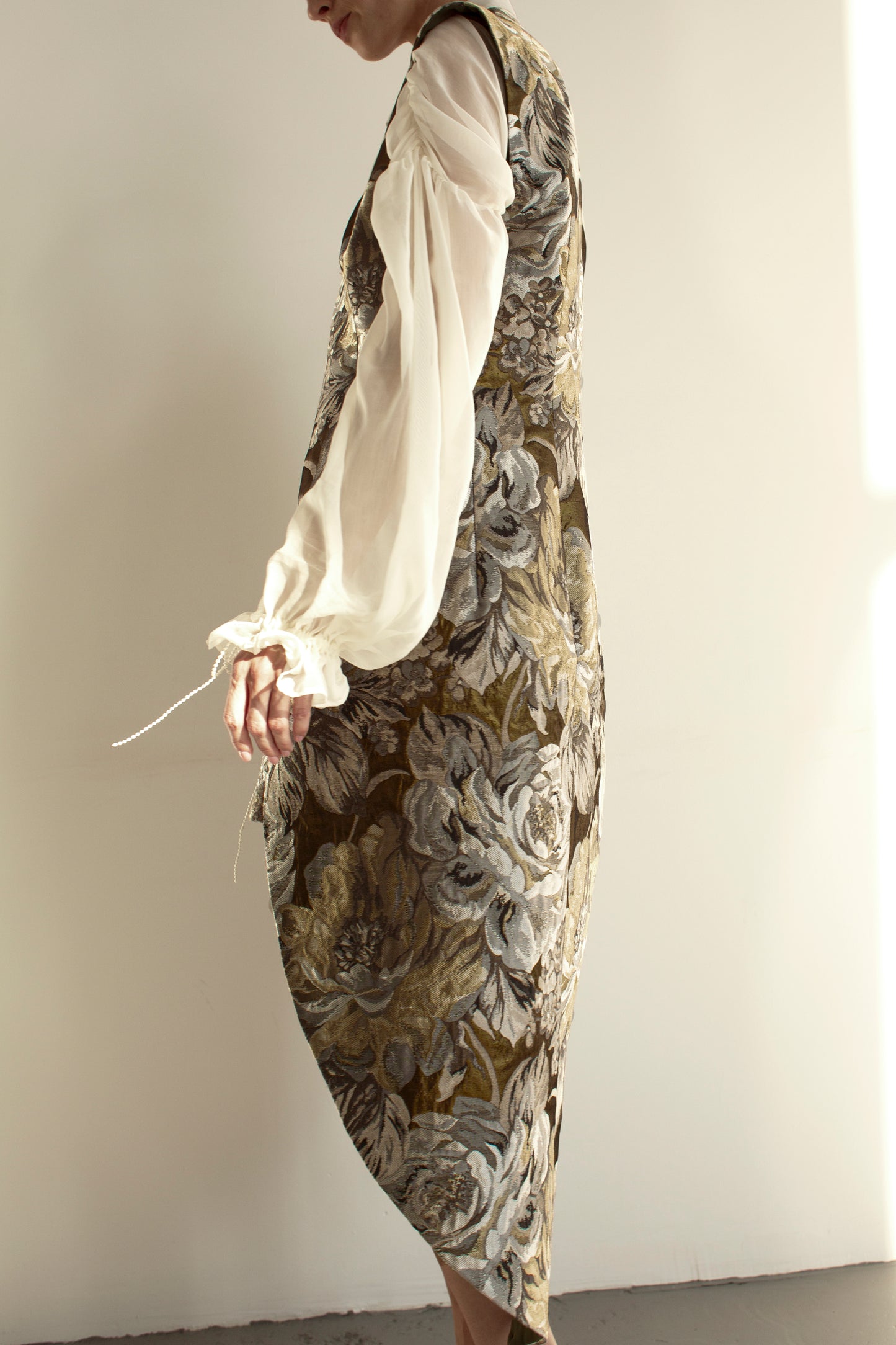 Oversized jacquard vest