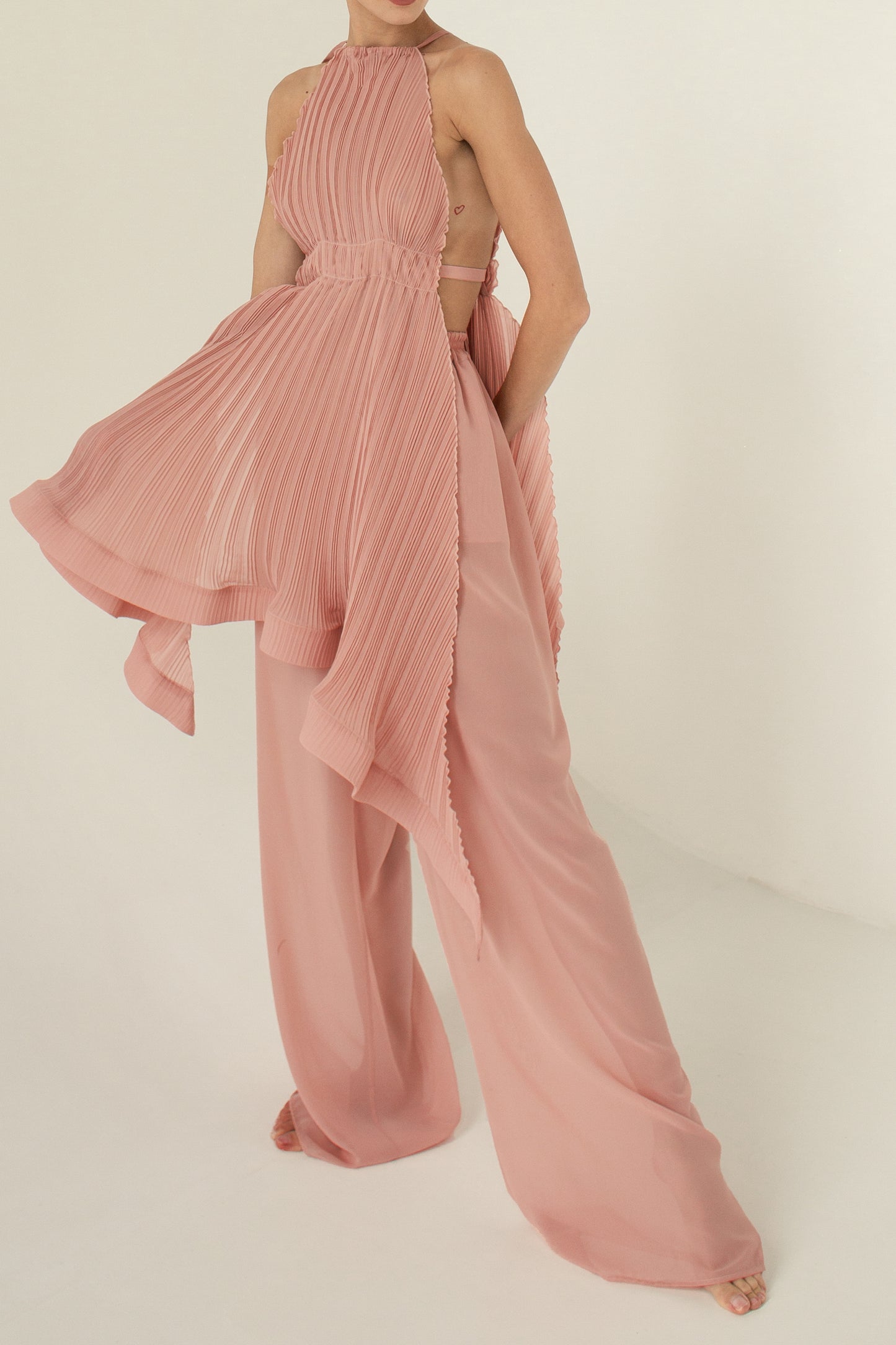 Asymmetric transformer plisse chiffon dress