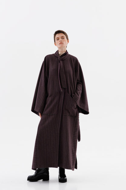 Драпірований вовняний піджак у тонку смужку