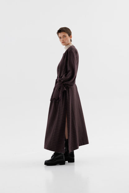 Драпірований вовняний піджак у тонку смужку