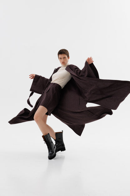 Драпірований вовняний піджак у тонку смужку