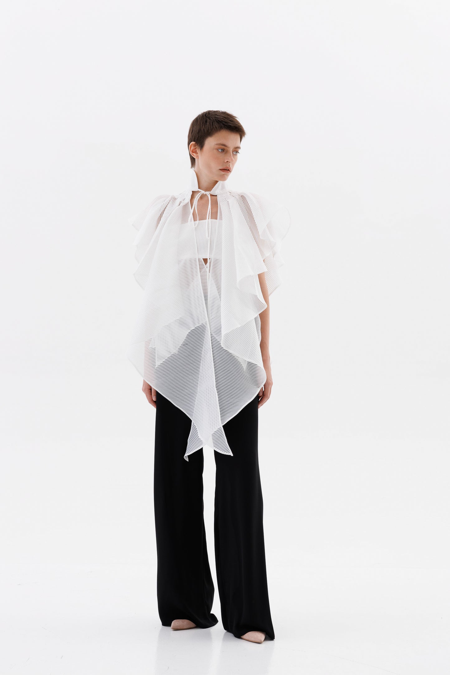 Jacquard organza cape collar